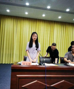 镇赉县沿江镇中学校