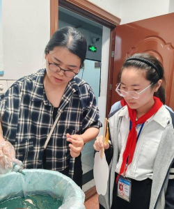 镇江市实验初级中学