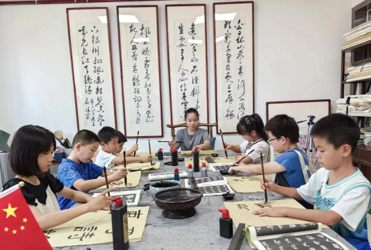 廊坊市广阳区兰亭艺术培训学校有限公司