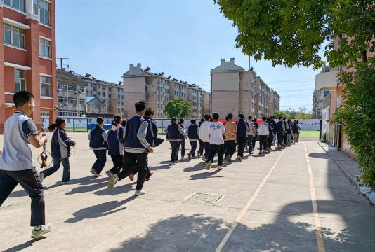 渭南市临渭区南师乡初级中学