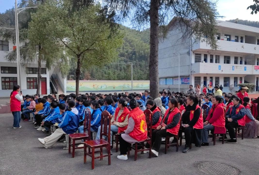 旌阳区孝感镇中心小学校