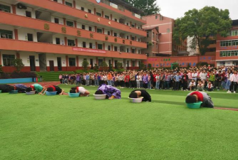 四川省旺苍县双汇镇中心小学校