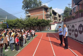 宜宾县复龙镇小学校