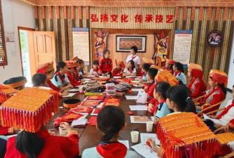 蒙山县长坪瑶族乡长坪中心小学