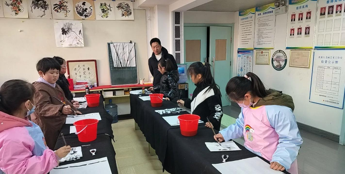 溧阳市小树书画培训有限公司