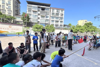 岳池县天平镇八村私立小学班