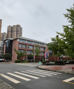 成都市琉璃地区中心校