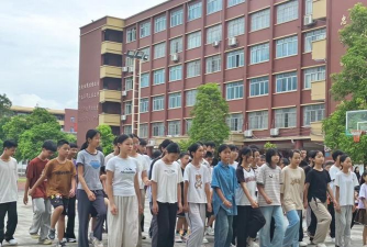 清新县浸潭一中