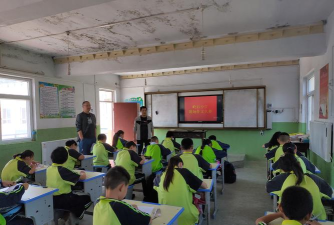 平凉市崆峒区草峰镇岭后小学