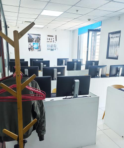 渭南市华州区欣弈培训有限公司