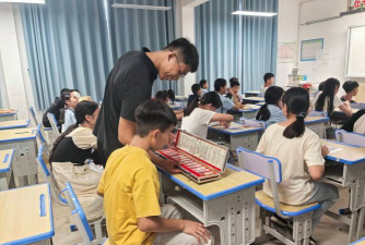 盐亭县高灯镇初级中学