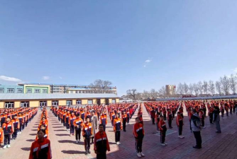 巴彦镇兆麟小学