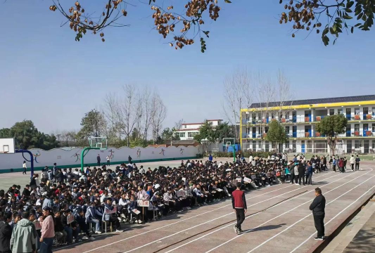 遂平县沈寨乡第一初级中学