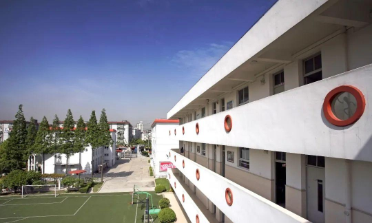 徐汇区向阳育才小学