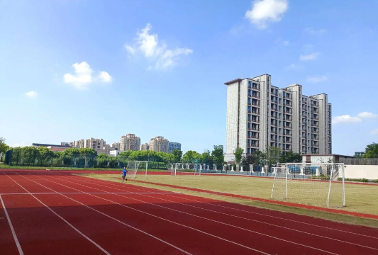 长宁区凇虹路小学