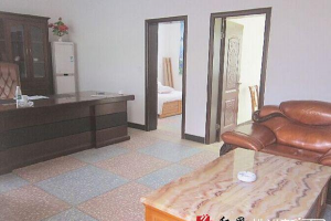 醴陵市栗山坝镇梅霞中学