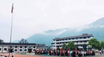 德江县平原土家族乡初级中学