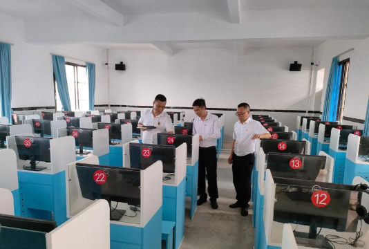 廉江市石岭镇第二初级中学