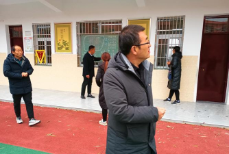 盘山县棠树林子乡中心小学校中园