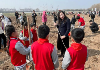 昌黎县昌黎镇杏树园完全小学