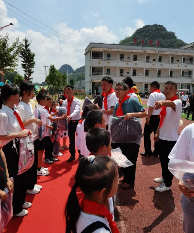 康保县青龙村小学