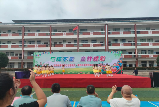 五寨县韩家楼乡李庄中心小学