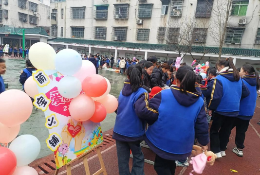武陵镇中心小学