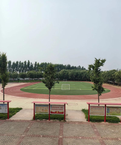 太原市尖草坪区向阳镇傅山中学