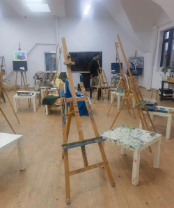 鄂尔多斯市东胜区哈喽金号角艺术培训有限公司