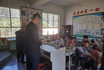 华亭县安口初级中学