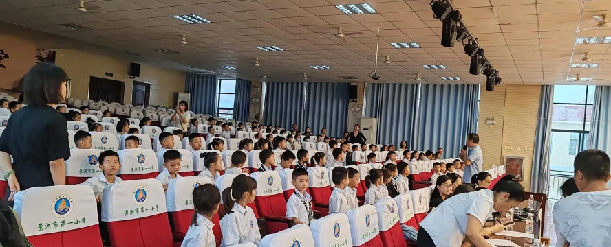 洪湖市第一小学