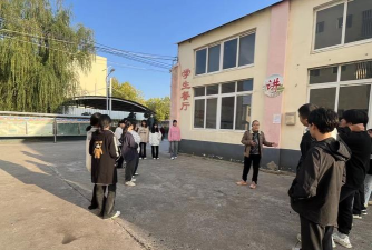 良王庄乡府君庙中学