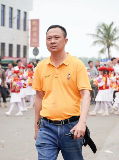 雷州市乌石镇平步小学