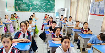 雷州市调风镇西湖小学