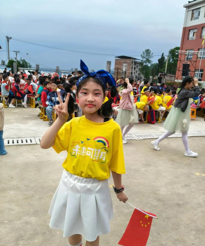 茂名市电白区旦场镇龙村小学