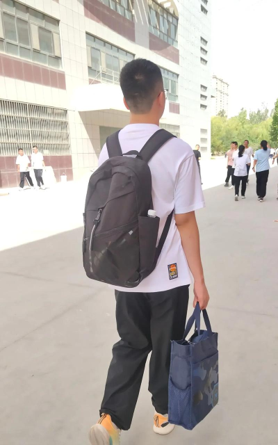 内蒙古凉城县第二中学