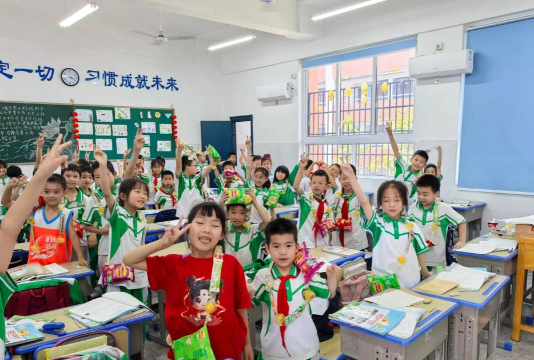 坜陂镇中心小学