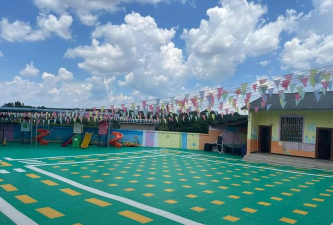 俚岛峨石一村幼儿园