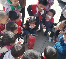 万和乡白岩村幼儿园