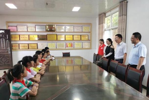 蓬溪县鸣凤镇初级中学校