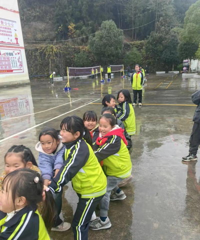 桐城市卅铺镇平桥小学