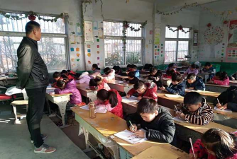 春城镇高朗小学