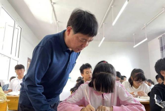 简阳市平窝乡初级中学