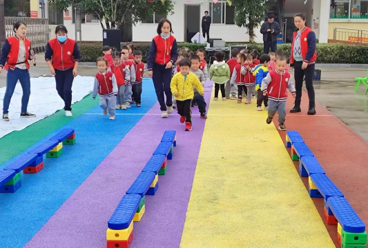 阳春市三甲镇中心幼儿园