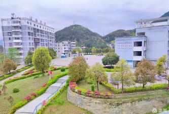 巫山县骡坪初级中学