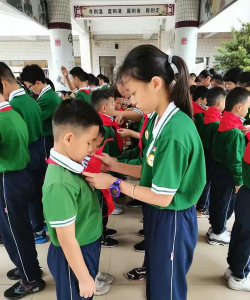 小榄镇绩东二小学