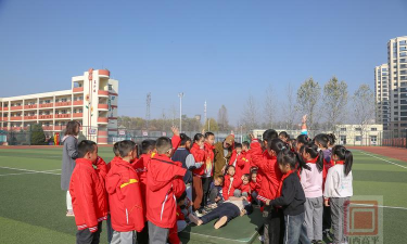 开远市东方红小学