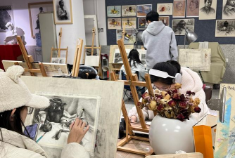 罗平画笔艺术培训学校有限公司