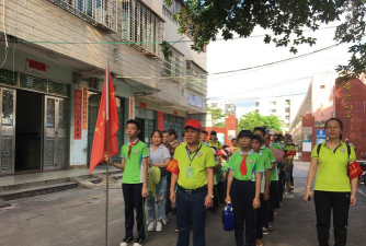 万城镇北二中心学校