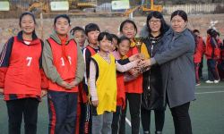 平南县平南镇西山小学